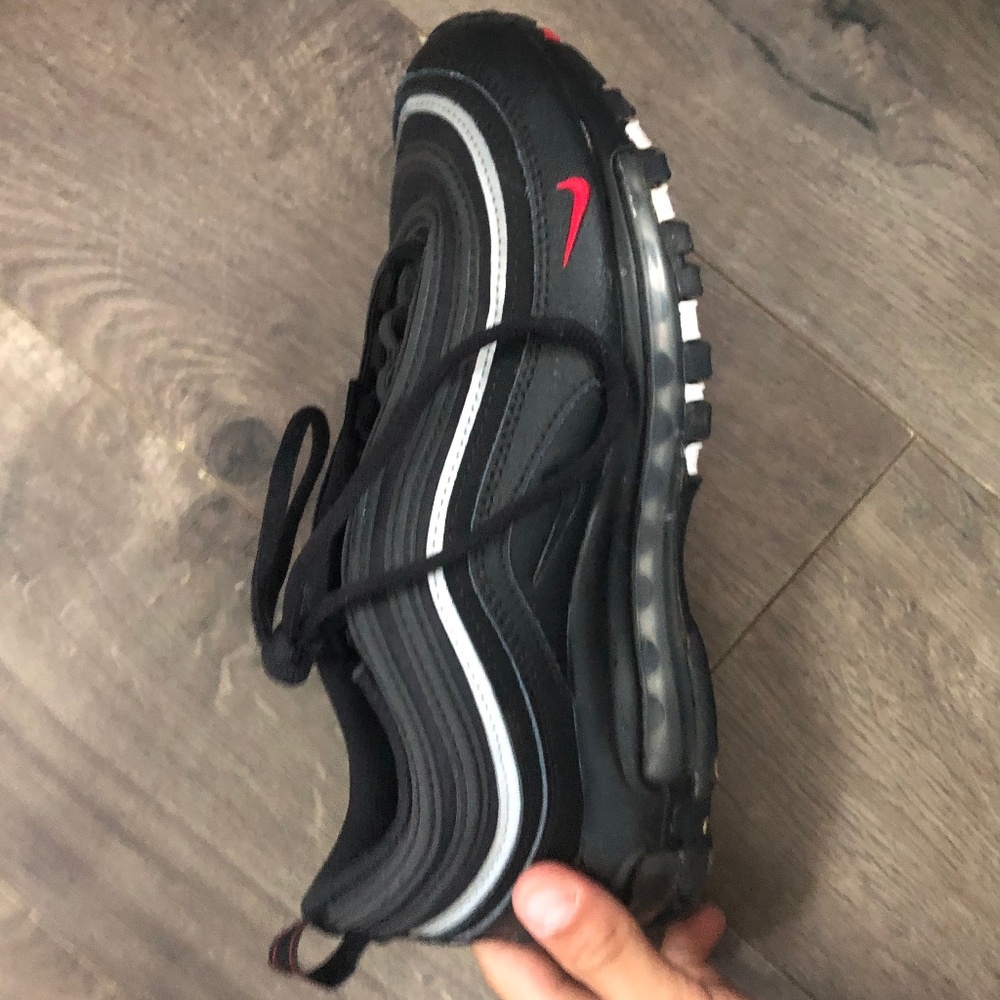 Nike air maxes